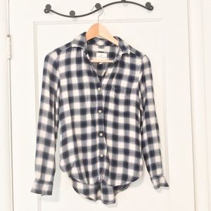 American Eagle Navy Blue and White Button Up